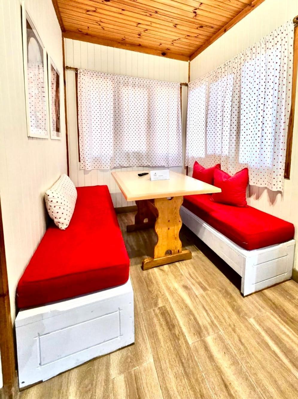 Complejo Rural Huerta Grande Guest House Algeciras Ngoại thất bức ảnh